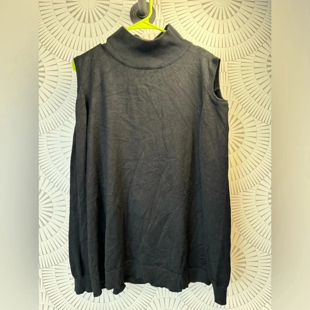 Cozy Casual Women’s Black Cold Shoulder Long Sleeve‎ Sweater Size 3X